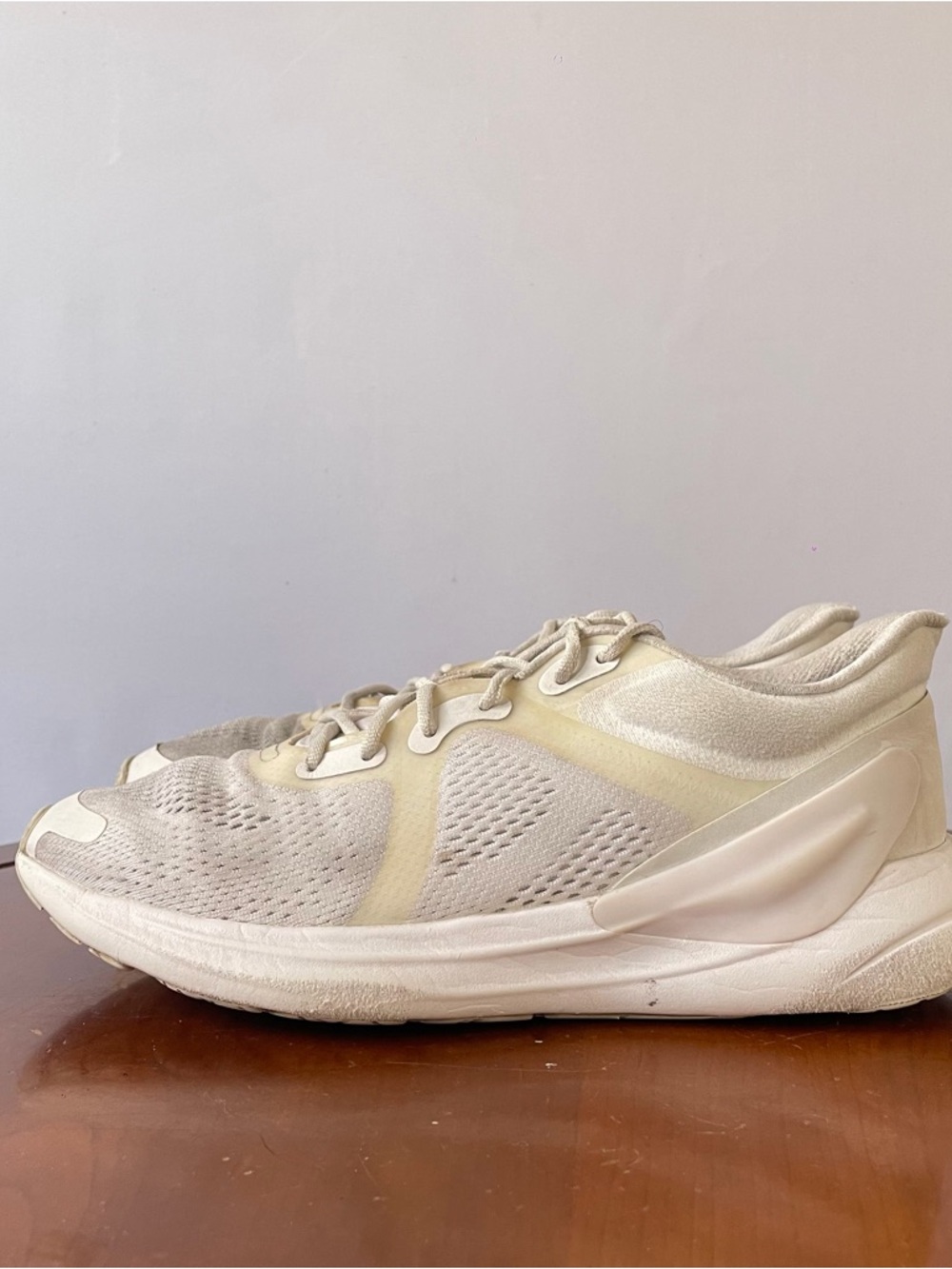 Lululemon Women’s Blissfeel Running Shoes | US 8.5